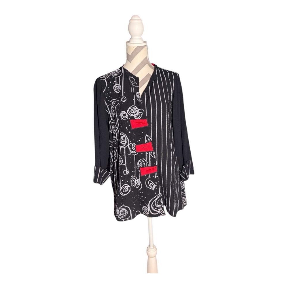 Ali Miles Black and White Blouse with Red Accents